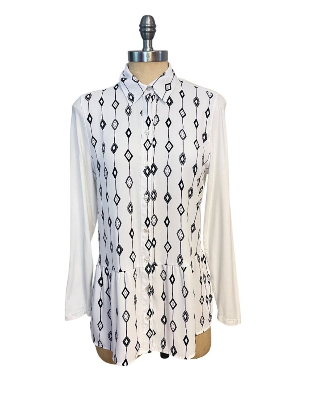 Chico's Black White Geometric Button Front Top Blouse 0 Small